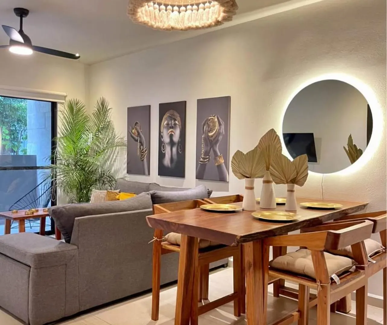 Contacten van Luxury And Peaceful Apartament